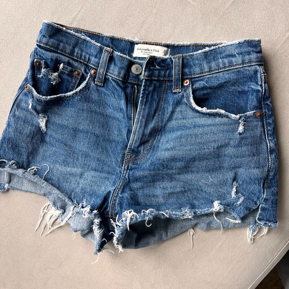 A&F short! Very flattering!!!